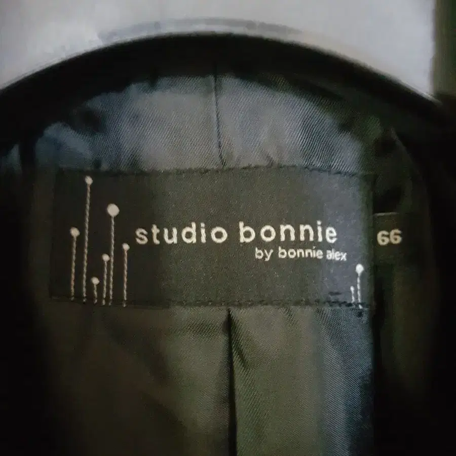 (STUDIO BONNIE) 블랙코트 66