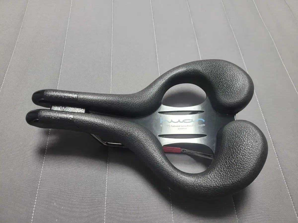 Huan PPS4 Comfortable saddle