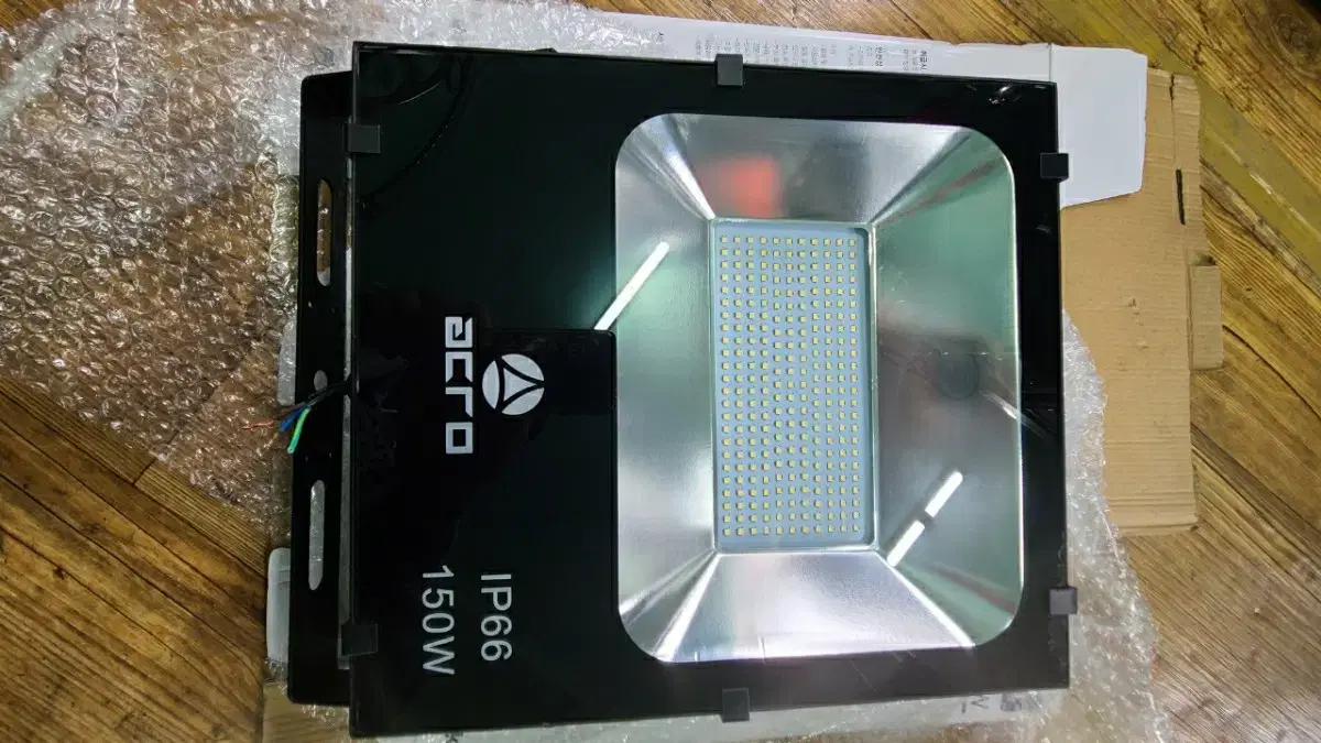 아크로사각 투광기 150w 방수기능