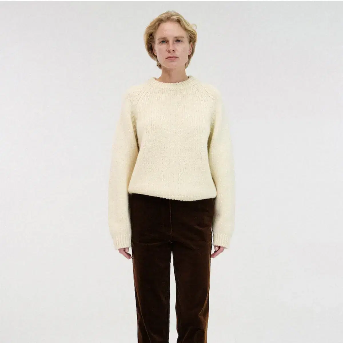 낫띵리튼 U-Neck Knitted Sweater