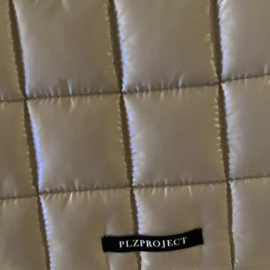 플리즈프로젝트 2-WAY SQUARE QUILTING PADDING BA