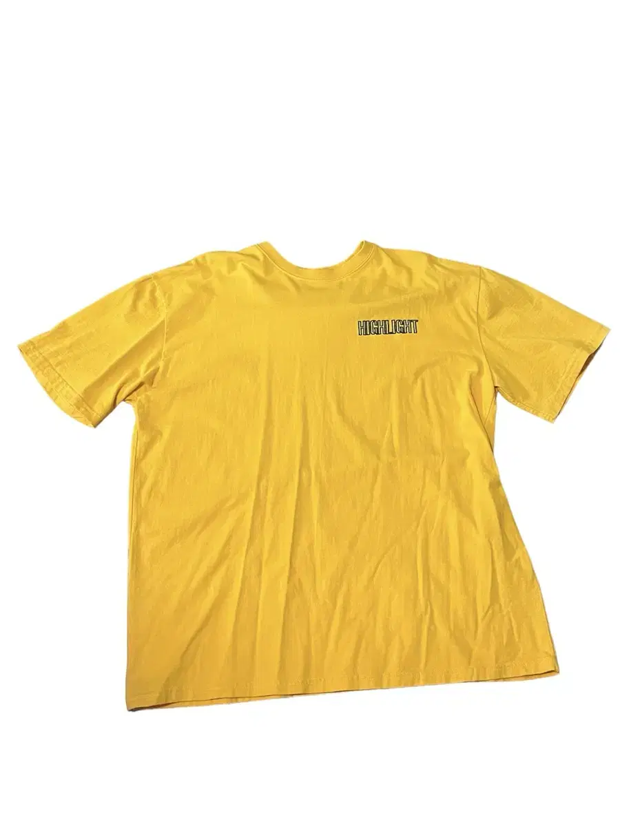 Yellow vahn short-sleeved tee (about size L)