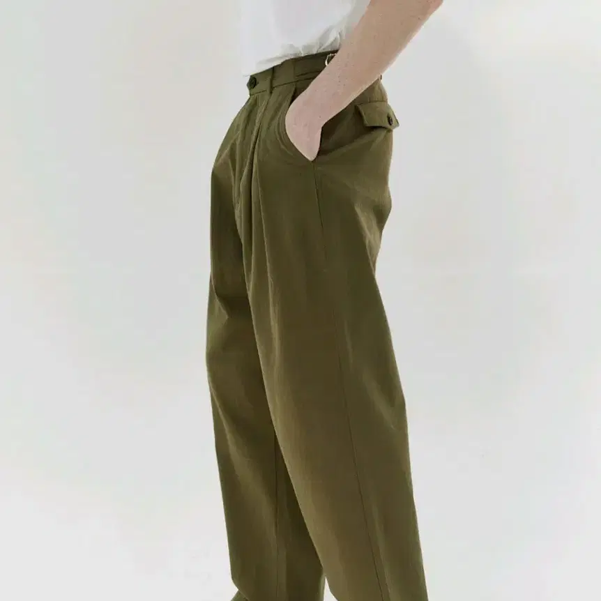 주앙옴므 inverted chino pants 올리브 s 사이즈