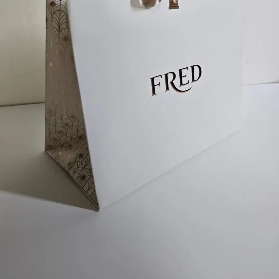 FRED 프레드 쇼핑백