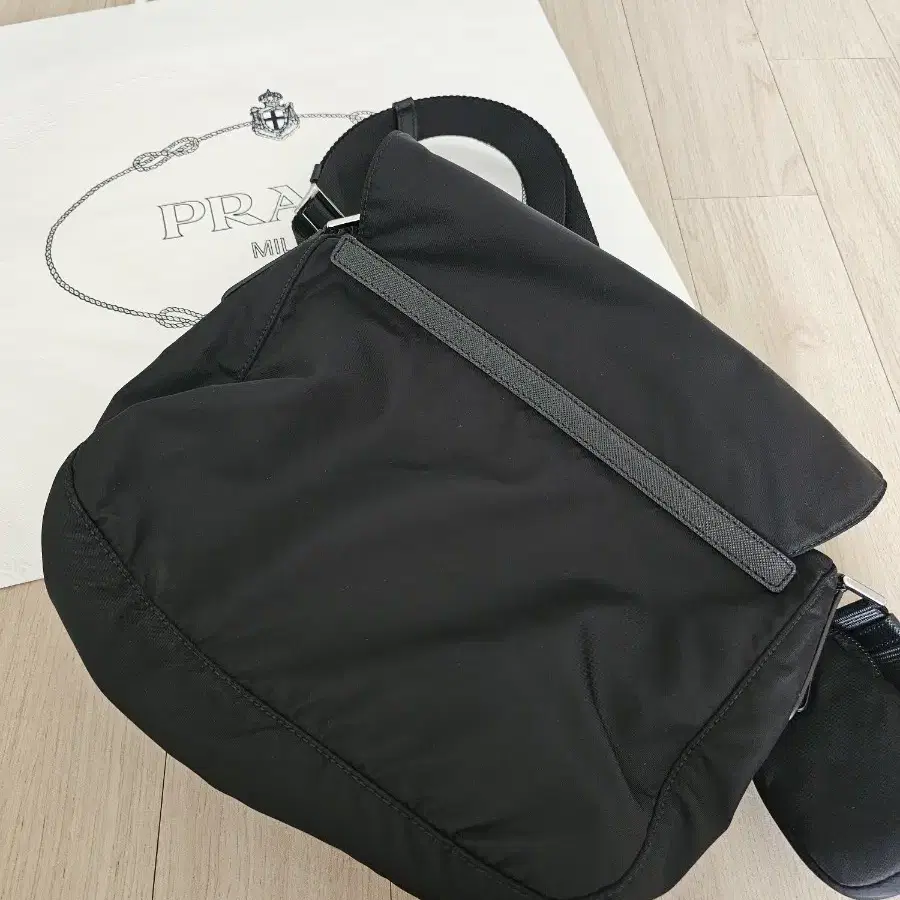 PRADA 프라다 리나일론 숄더백