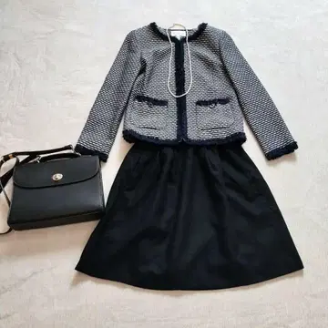 새상품급 롤랜드 스커트&매킨토시 트위드 자켓 36만원 투모로우바이투게더