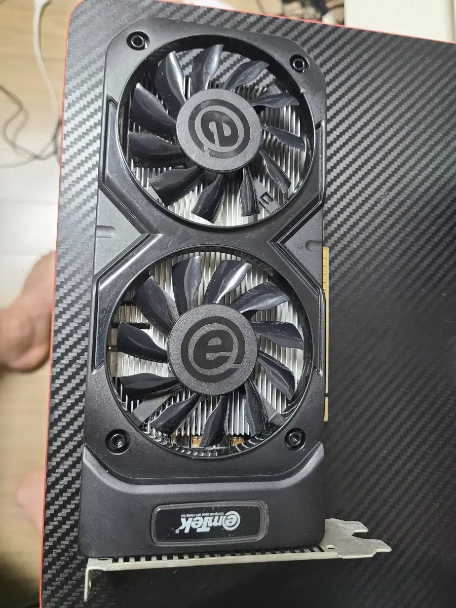 그래픽카드 이엠텍  gtx750ti 2g 무전원 제품 정비완료 팝니다.