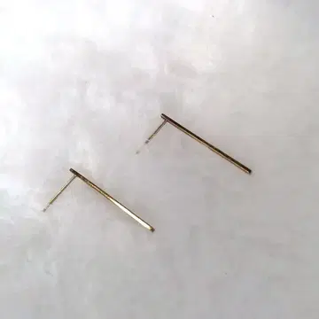 스터드 18K 금 스터드 귀걸이