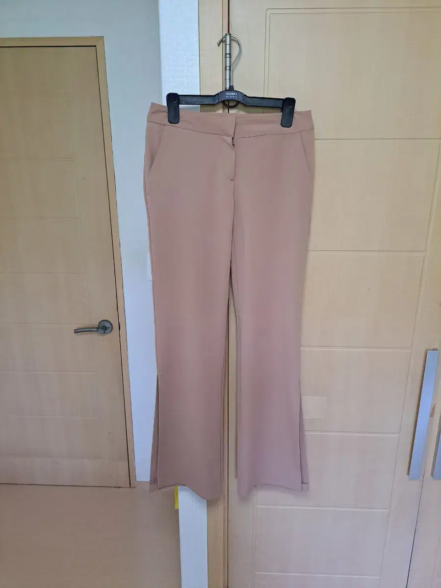 Long-cut slacks (S)