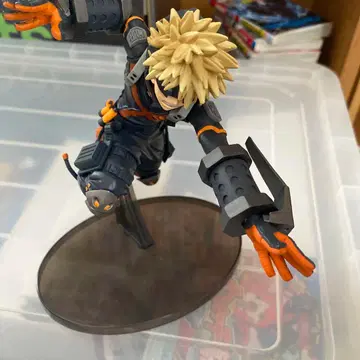 나의 히어로 아카데미아 바쿠고 카츠키 피규어 월드 히어로즈 미션