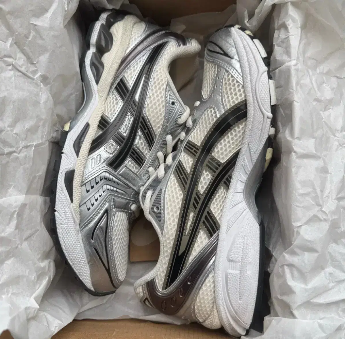 ASICS Gel Kayano Cream Black 250