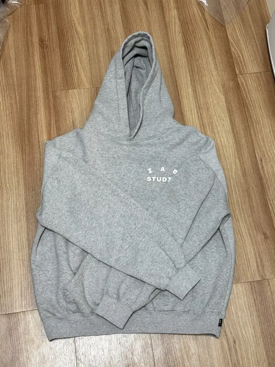 iApp Studio Hood Gray L