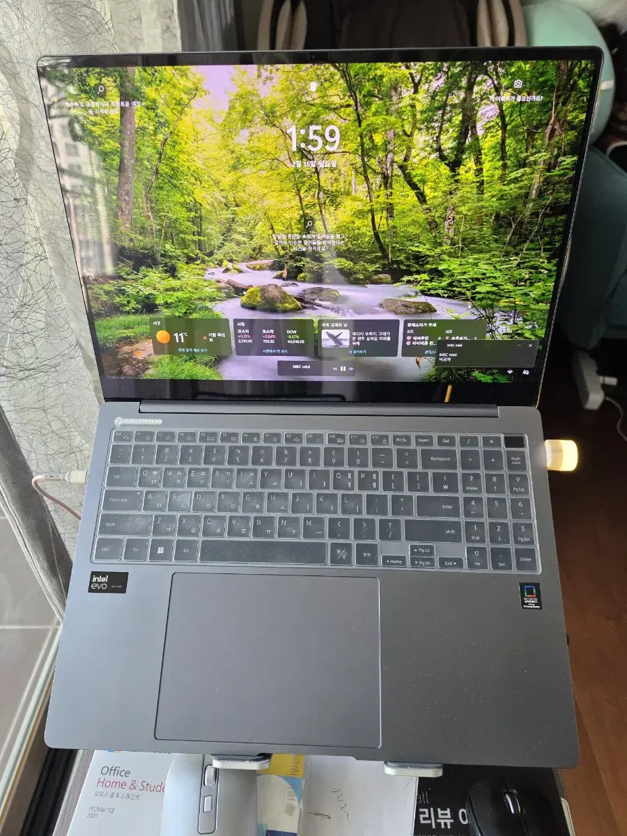 (2-month use) Samsung Galaxy Book 5 Pro NT960XHA-K71AR