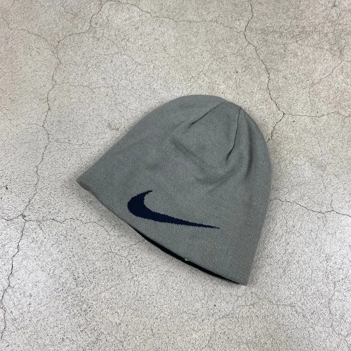 00s Nike 리버시블 숏 비니