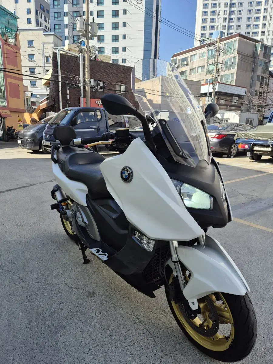 BMW C600s 13년식 아크라포빅 깔끔 차량 구조변경완료 팝니다