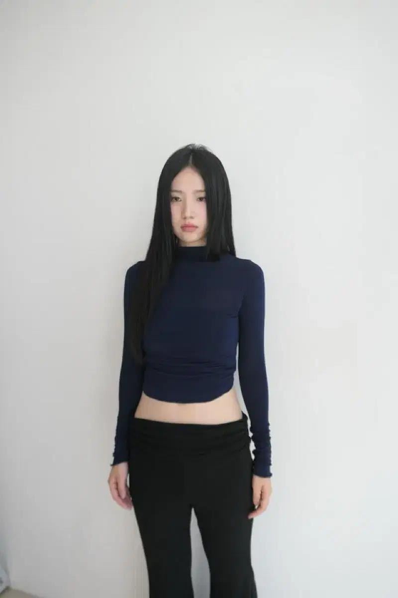 dad 디에이디 turtleneck crop t (blue)