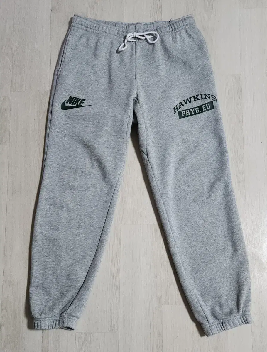 (Perfect shot) Nike Weird Tales Sweat Jogger Pants