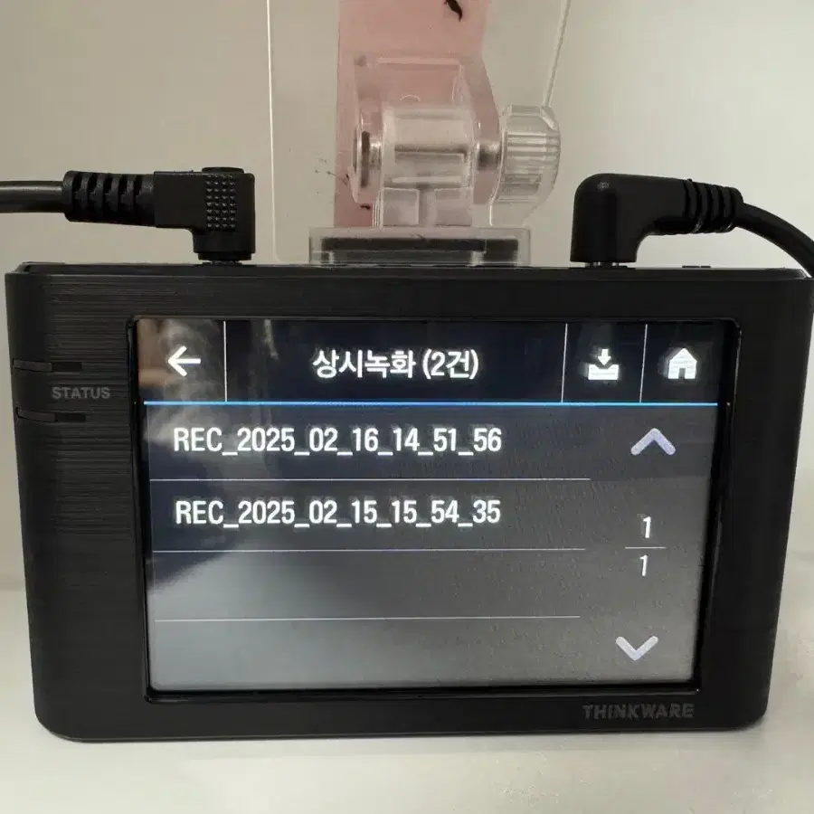 블랙박스 2채널 아이나비 Z5000+ FHD 32GB 팝니다. 6072A