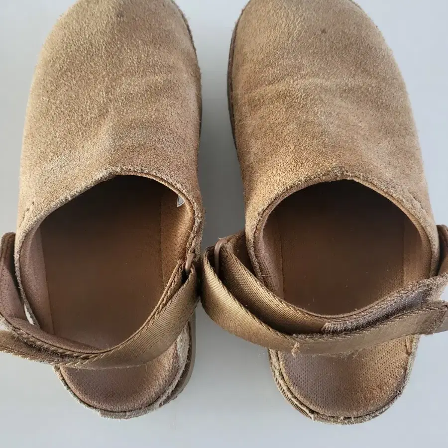 미국산 오리지널 UGG 250샌들