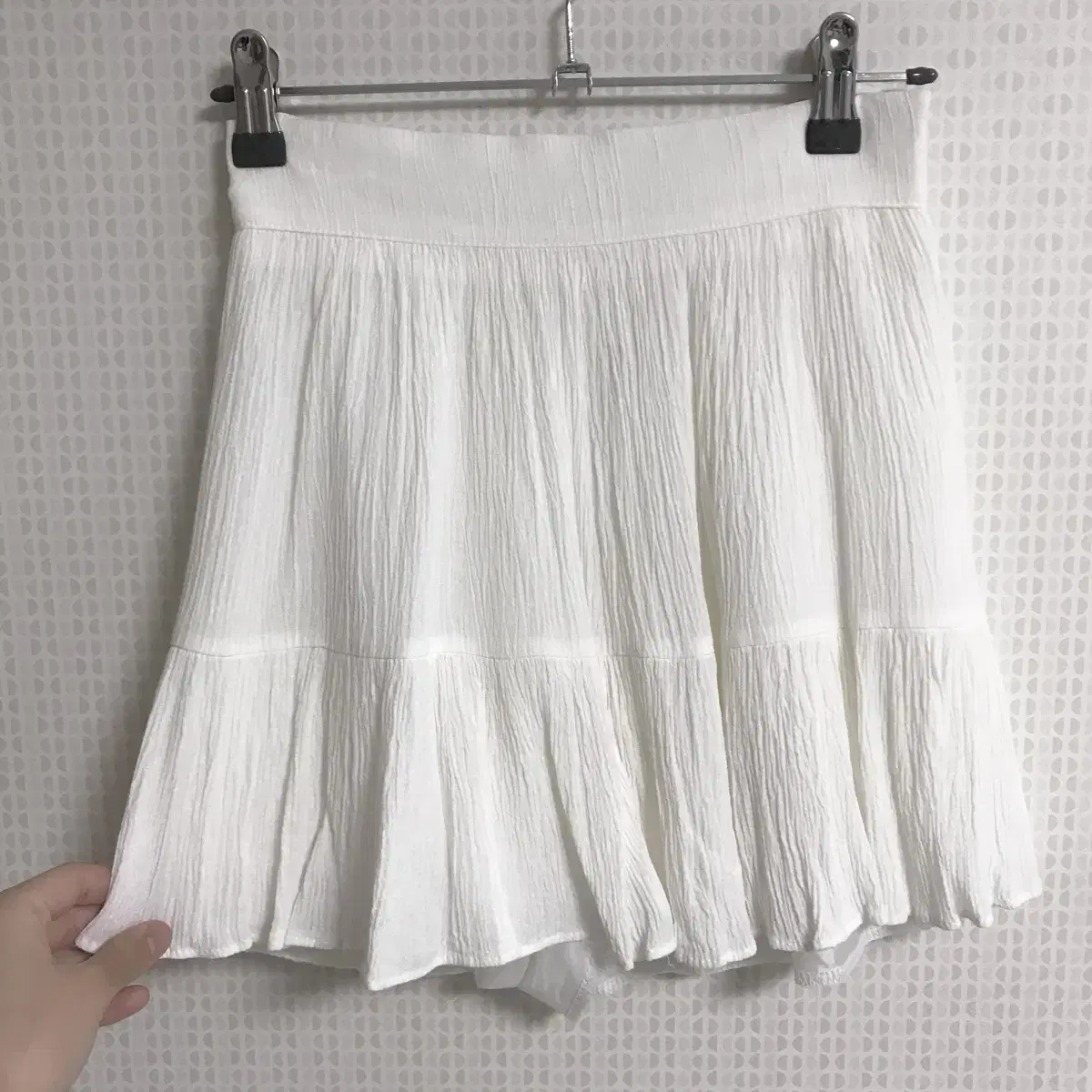 [New Product] White frill mini skirt pants (made in China, cheap x)