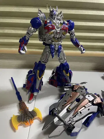 트랜스포머 TLK-15 칼리버 옵티머스 프라임