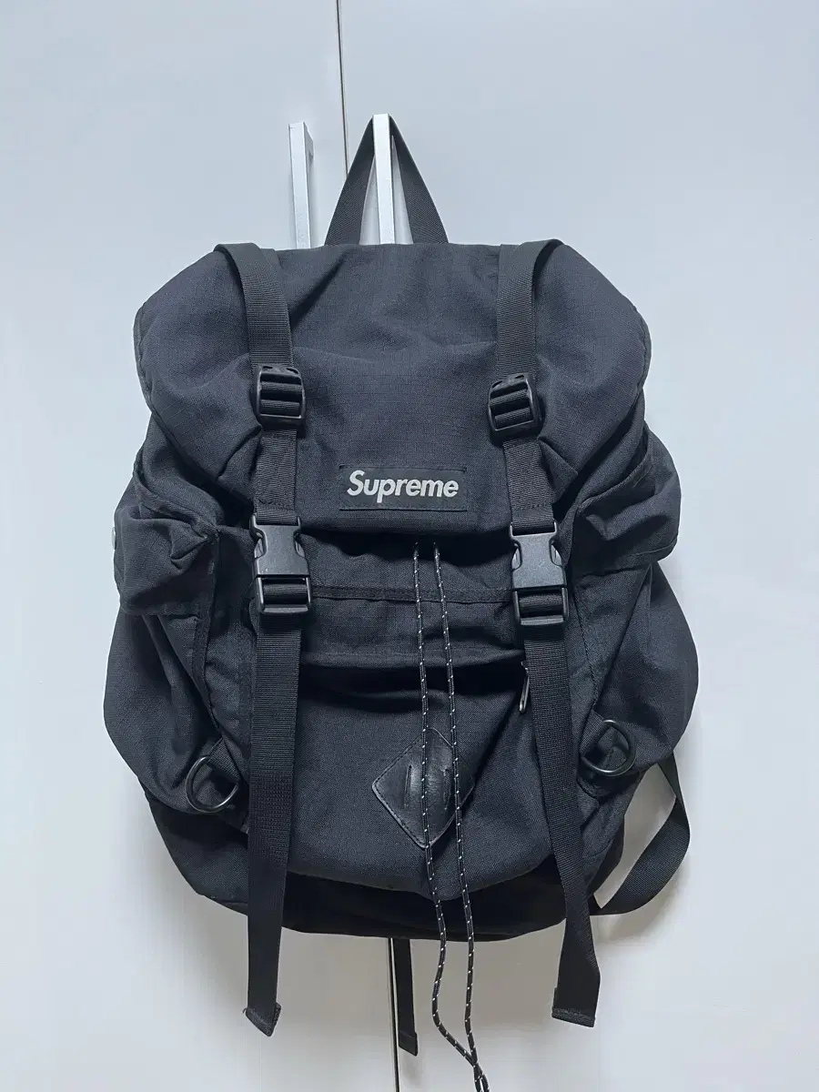 슈프림 08ss 24대 알파인 백팩 블랙