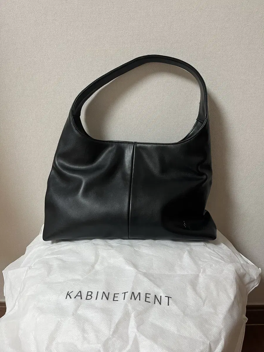 캐비닛먼트  Mini adern bag 숄더백 블랙