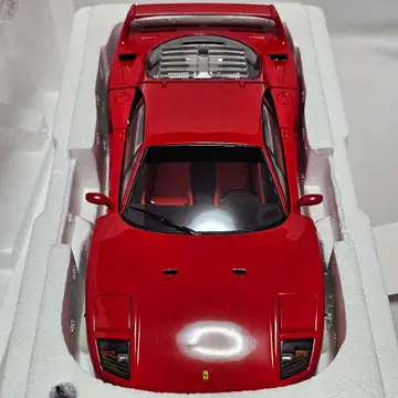 최신 버전 교쇼 1/18 페라리 F40 빨간색 08416R