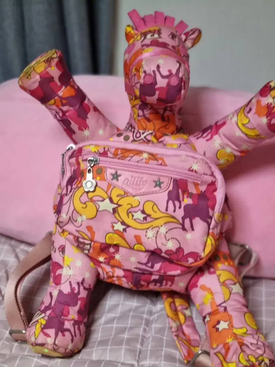 Vintage Oil Lily Backpack