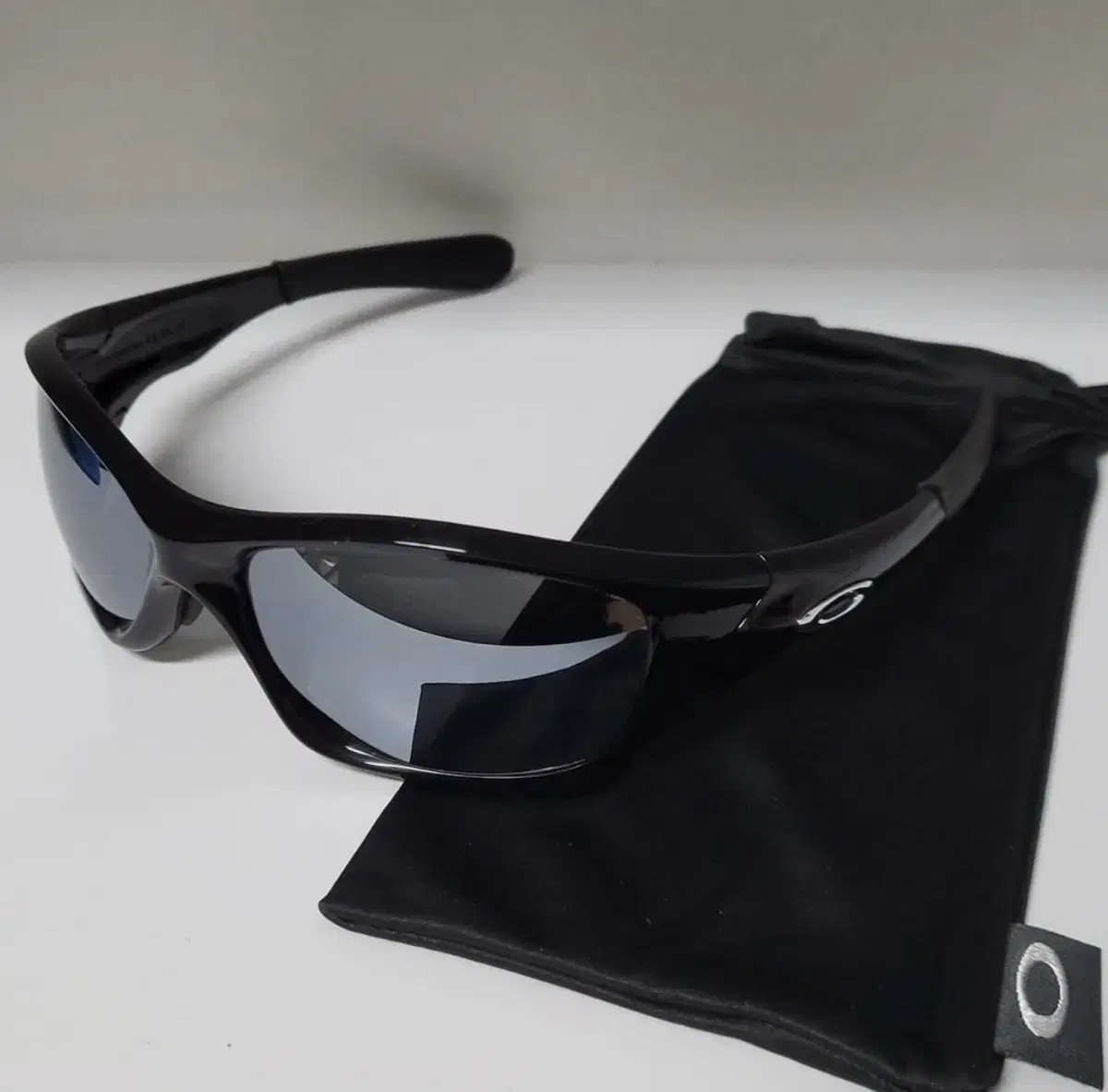 Oakley 오클리 핏불 아시안핏 폴리쉬드 블랙 새렌즈