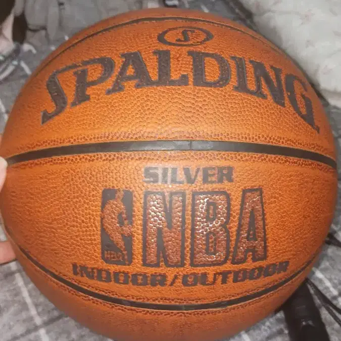 스팔딩(spalding)실버 nba 농구공 팝니다