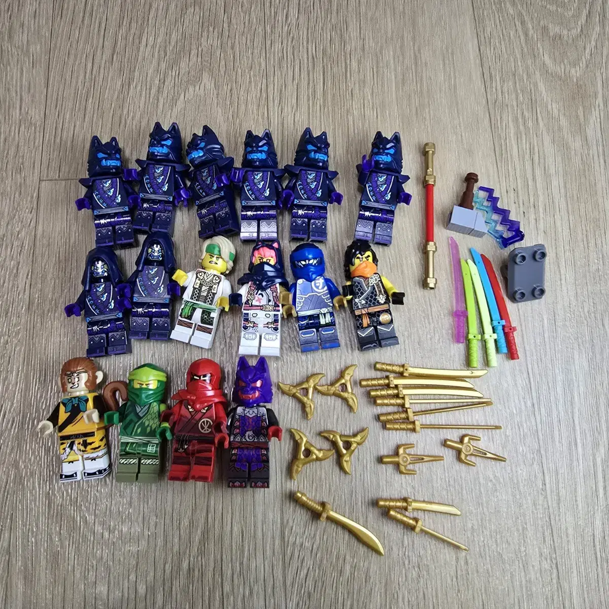 LEGO NINJAGO Minifigure Set