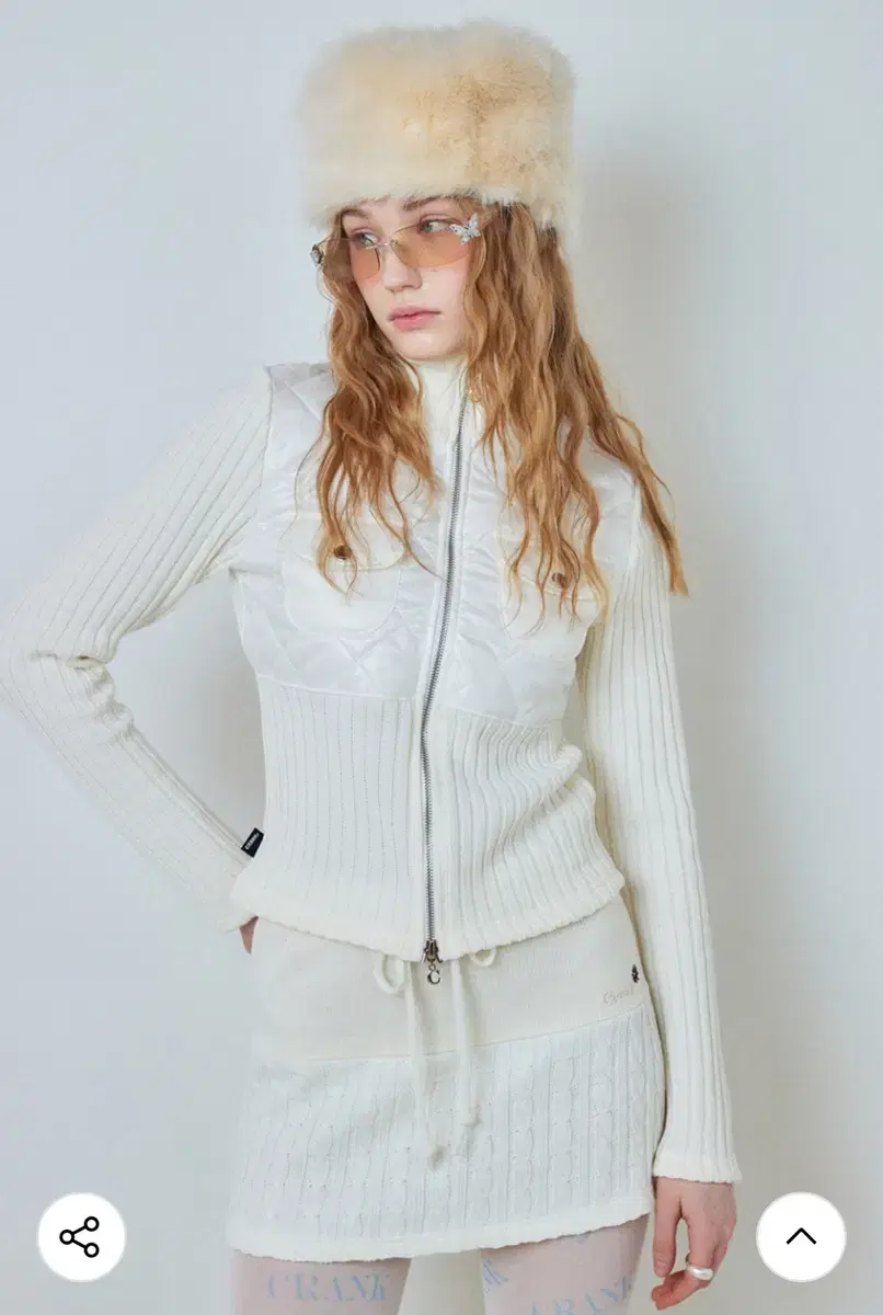 Crank Padding Knit Zip-Up Ivory