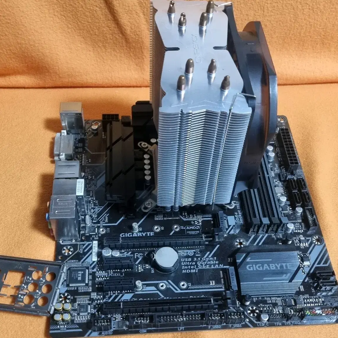 i7-8700 + z370m 기가바이트 메인보드