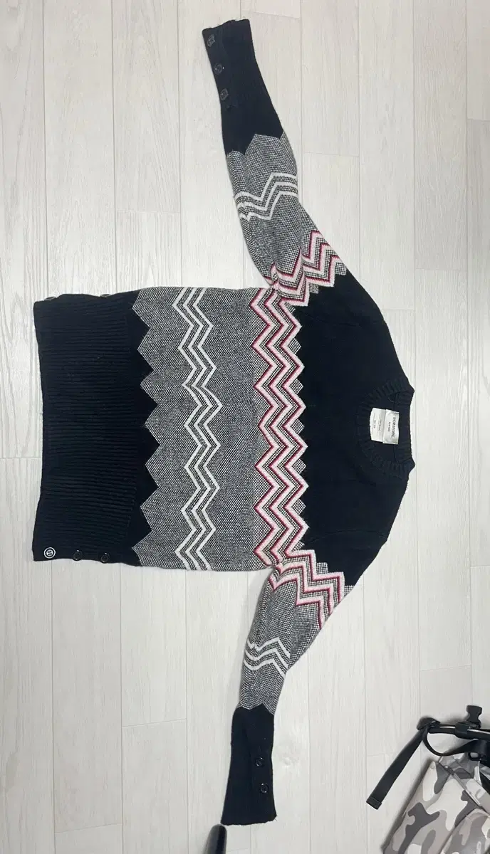 Tom Barrow knit