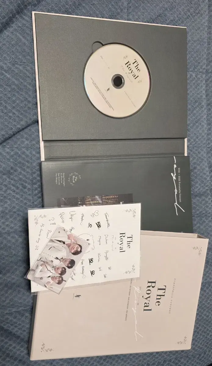 포레스텔라 2021-2022  더 로얄 콘서트 dvd+포토북