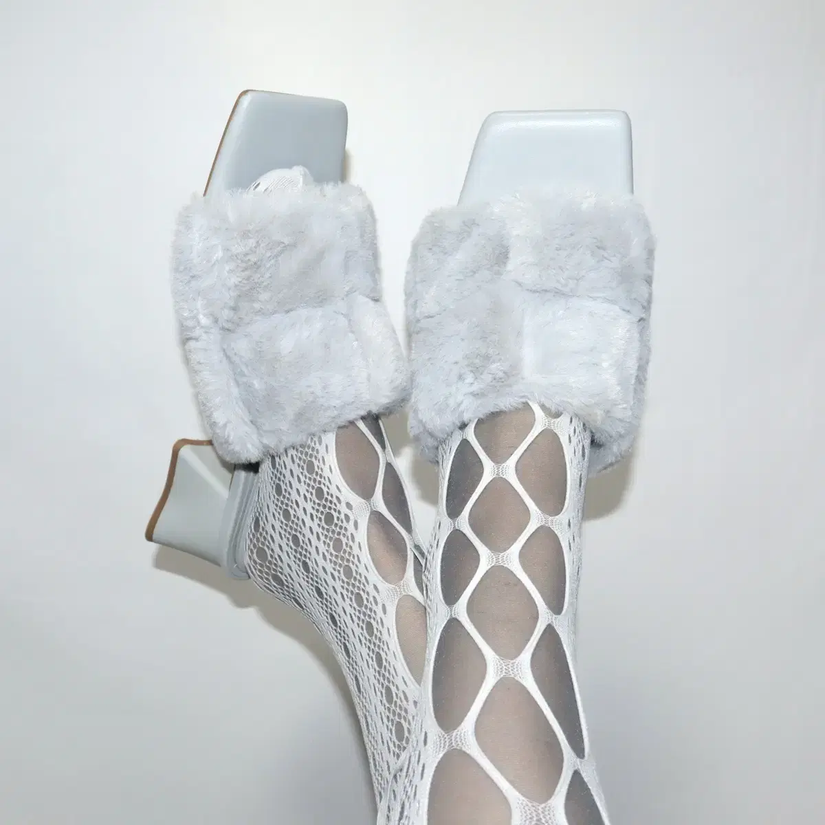 Fairy ash blue fur heel