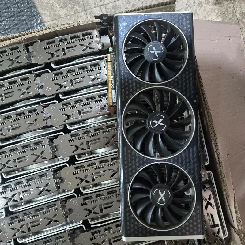 xfx rx6700xt 3팬에이급 제품판매합니다 ~