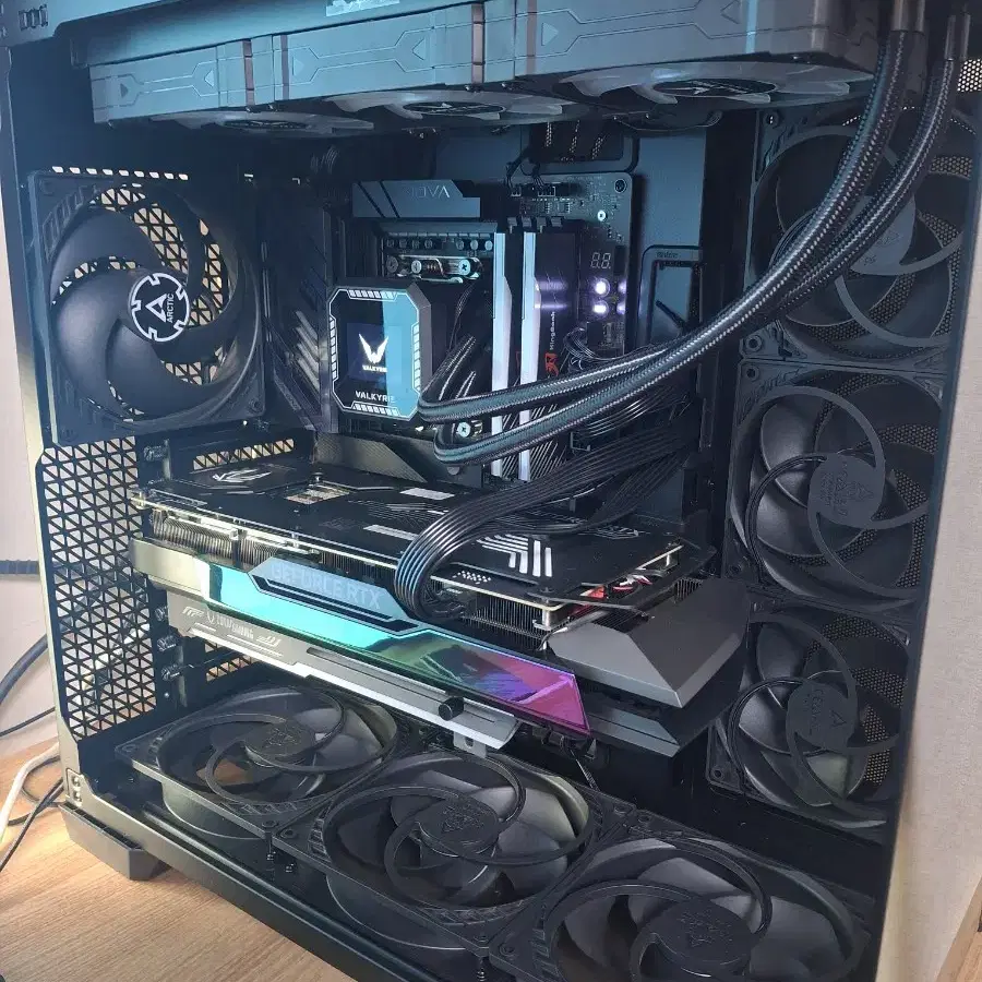 라이젠 9800X3D X870E RTX 4070TI SUPER 컴퓨터본체