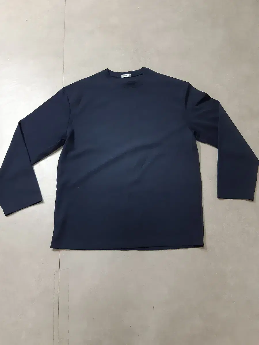 HIDDEN Long-sleeved T-shirts 3 types 1.5 each