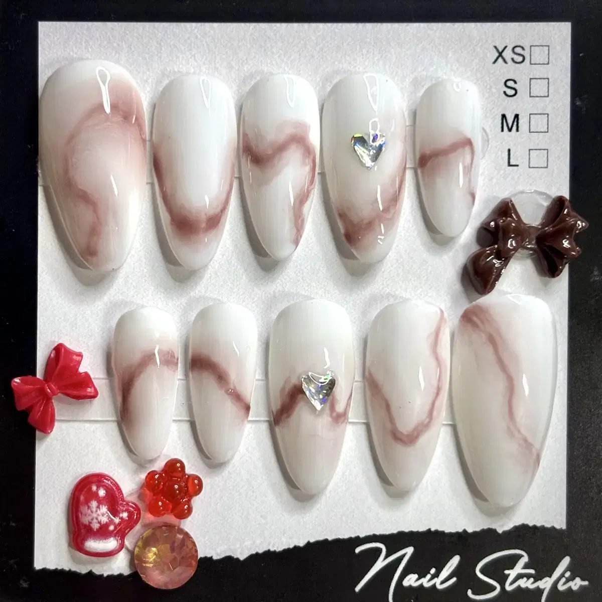 Homemade Nail Tips_Marble Red + 3 Random Parts, Almond Shape