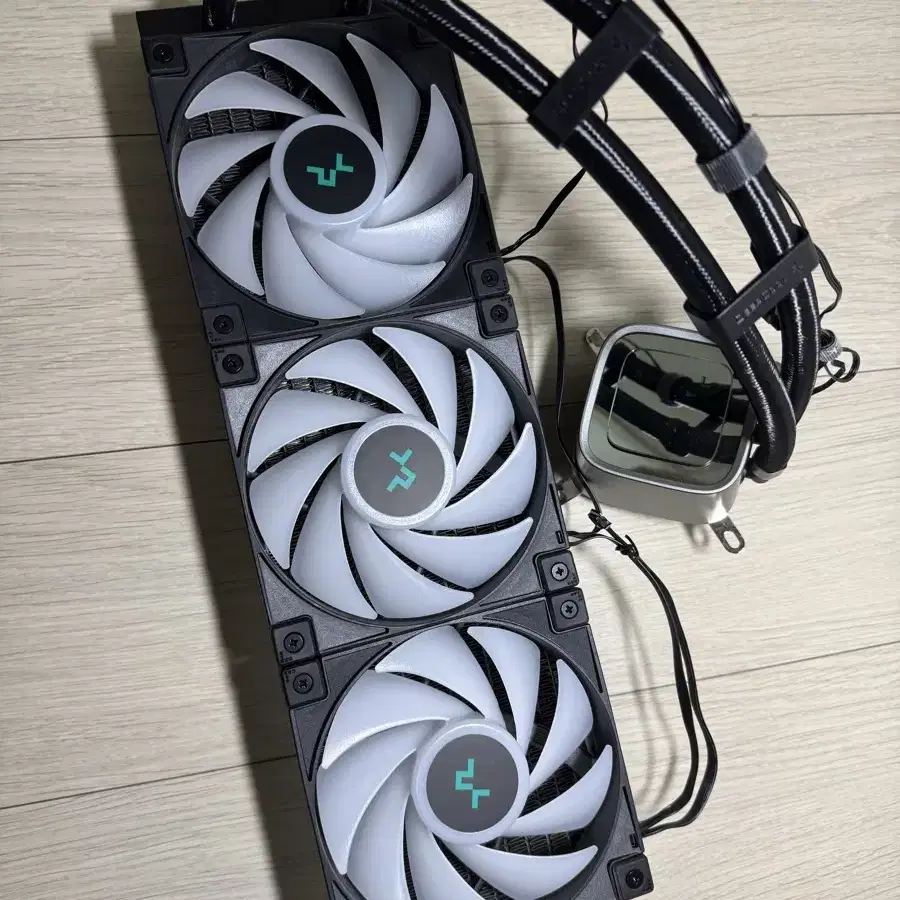 DEEPCOOL LS720 ARGB