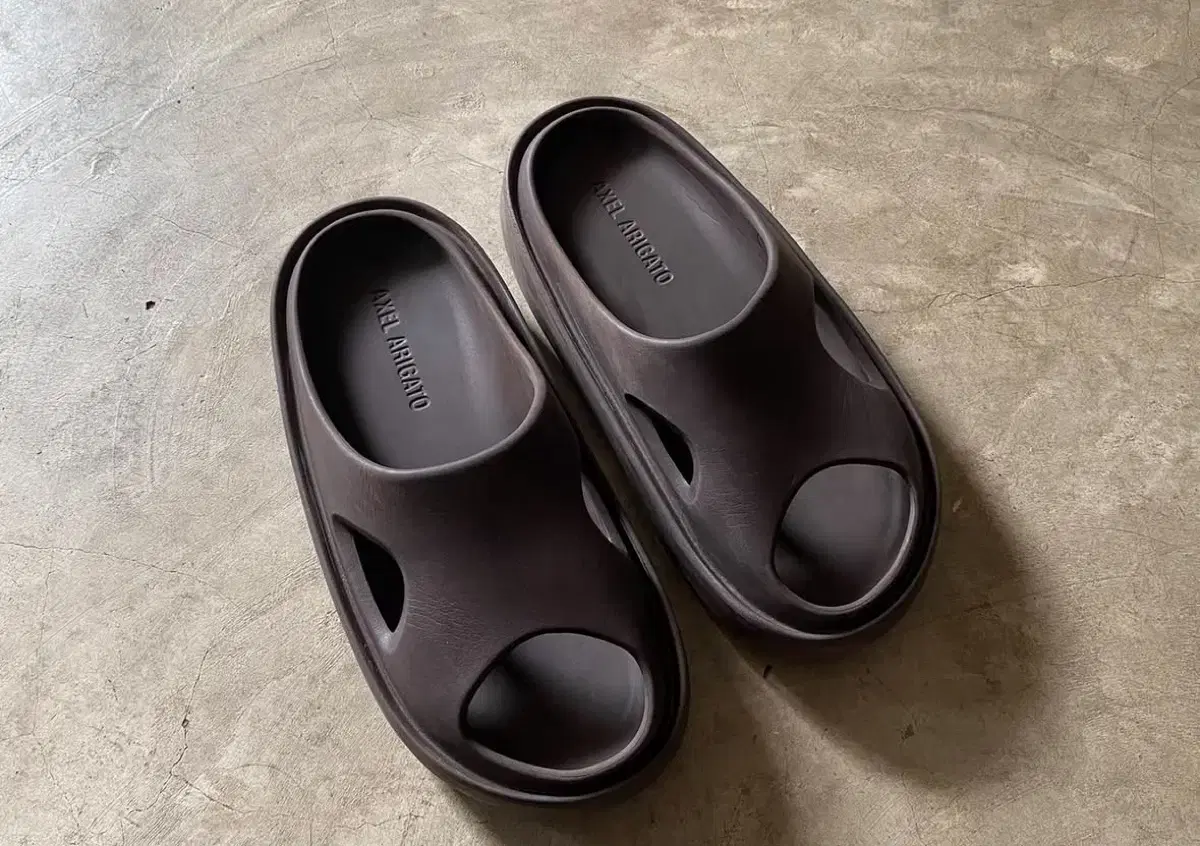 Axel Arigato Magma Eu42/43 (270~275) New product