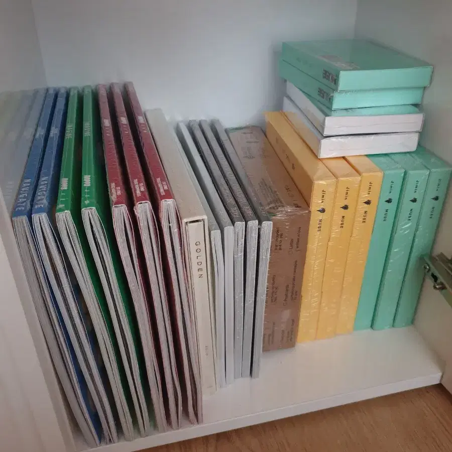 방탄 솔로 미개봉 앨범 레이오버 뮤즈 페이스 골든 해피 위버스 앨범 양도