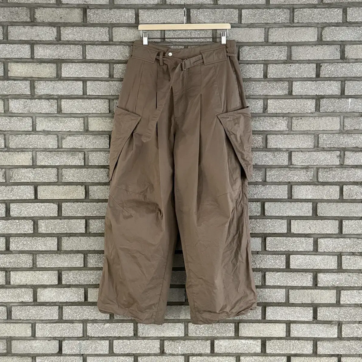 FFFpostalservice Wide Belted Drape Pants