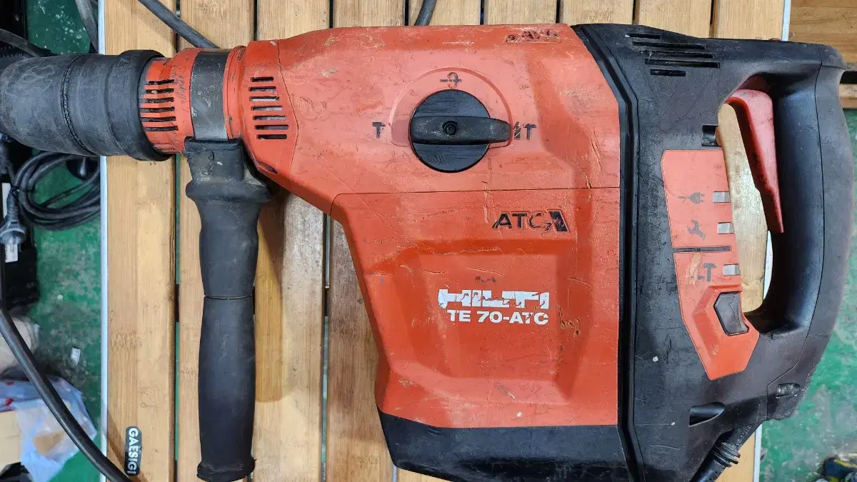 힐티70-ATC AVR / HILTI 70-ATC AVR