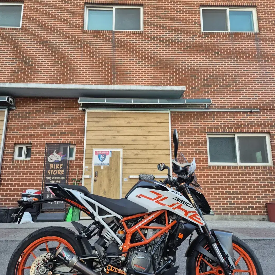 KTM 듀크390/18년식/1만km/오스틴구변