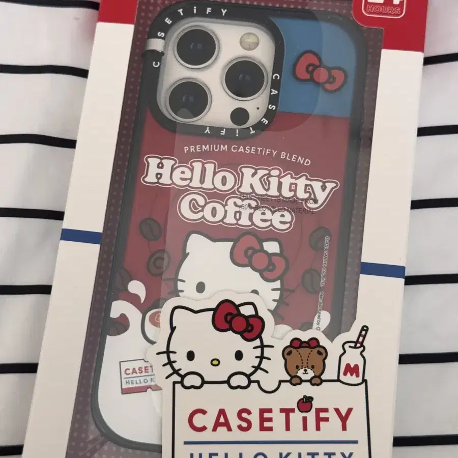 CASETIFY 헬로키티 아이폰 케이스 아이폰15pro새상품