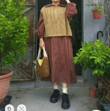 새상품 시스루 패턴 패치워크 니트 조끼 SM2