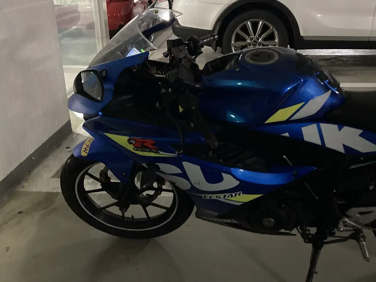 스즈키gsxr125